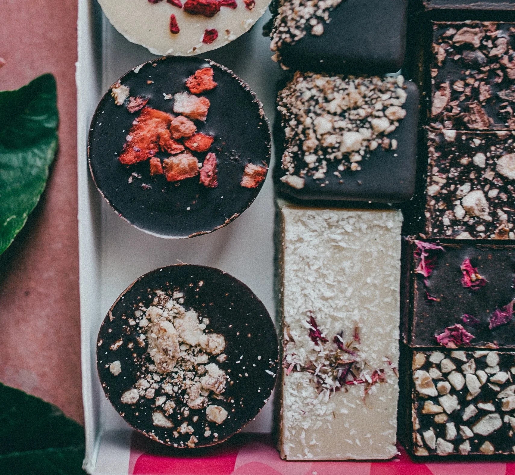 Celebrations Mixed Selection Gift Box x 13 Pieces (Org. Vg. Gf.)